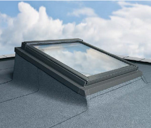 Systém montáže oken do plochých střech